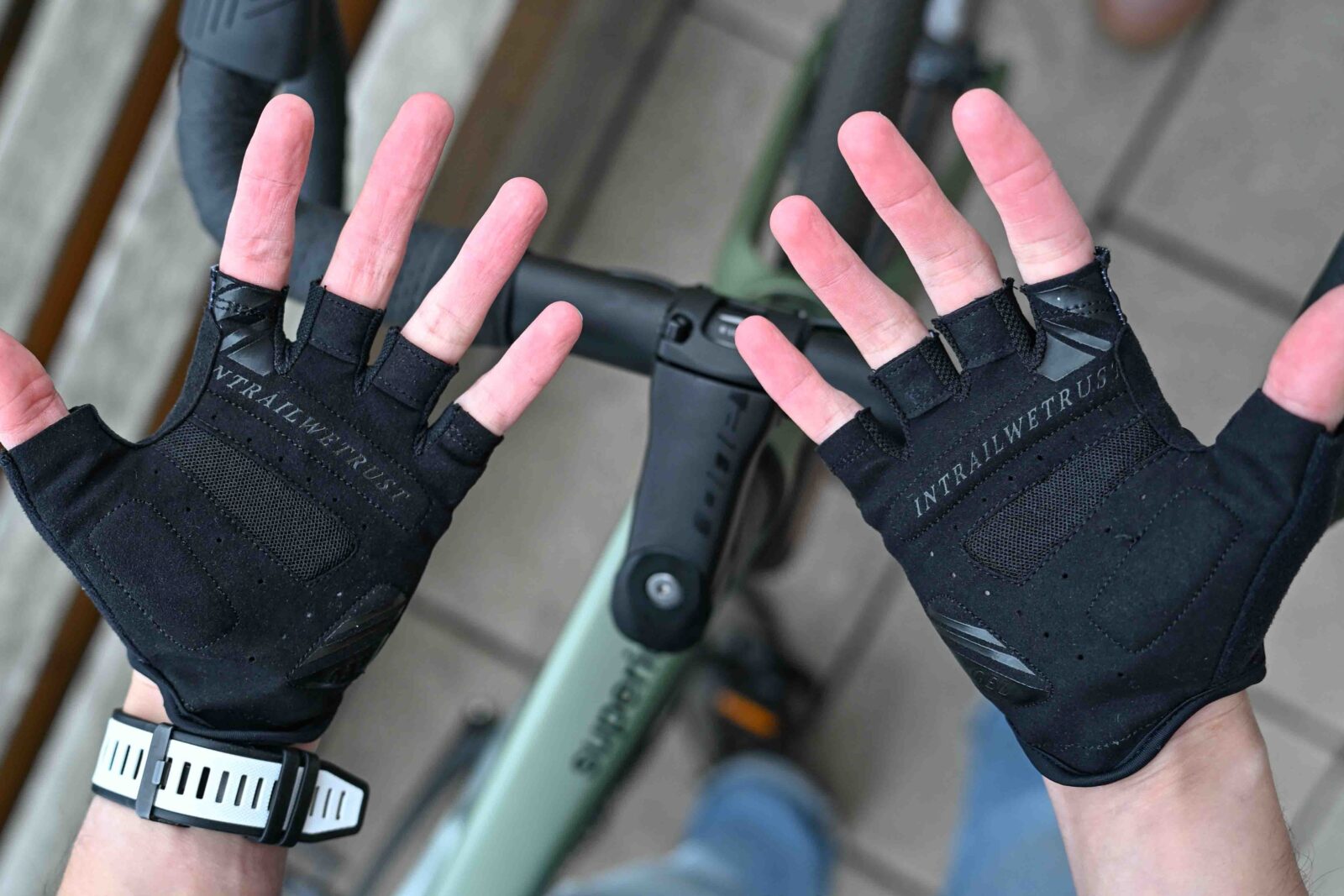 Велоперчатки Rock Machine Race SF Black/Grey