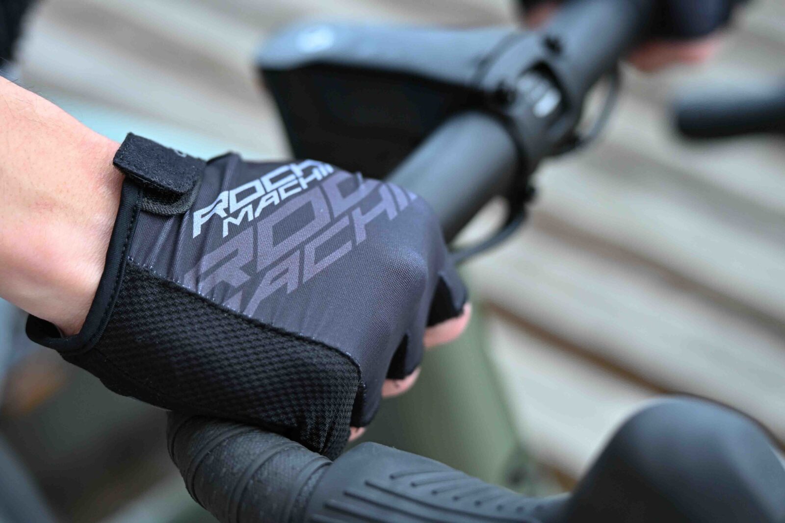 Велоперчатки Rock Machine Race SF Black/Grey