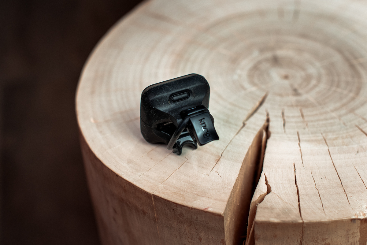 Фонарь передний Knog Blinder Square Front