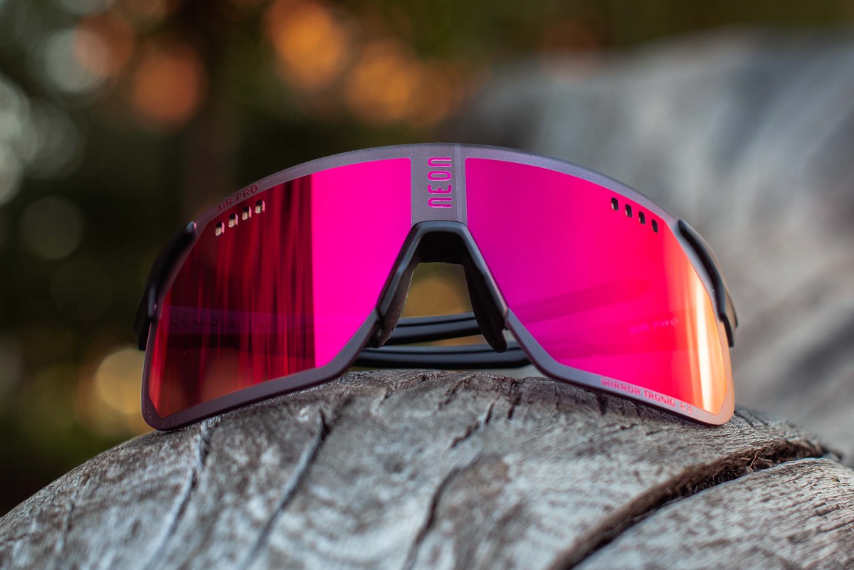 Очки Neon Air Pro cat.3 Black/HD Vision