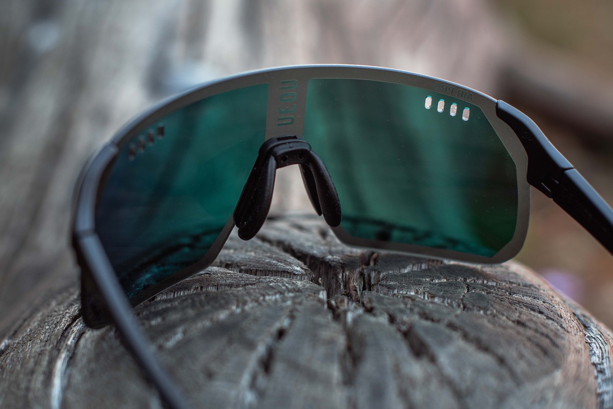 Очки Neon Air Pro cat.3 Black/Red