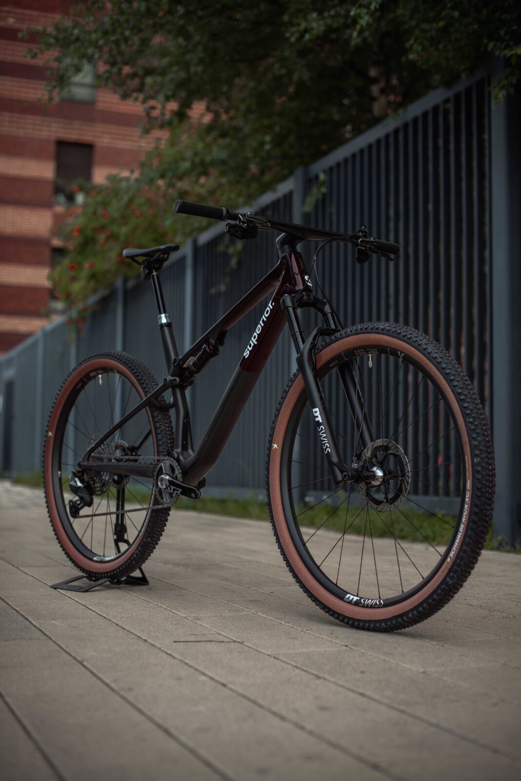 Велосипед Superior XF 9.9 Team Gloss Carbon/Red Carbon