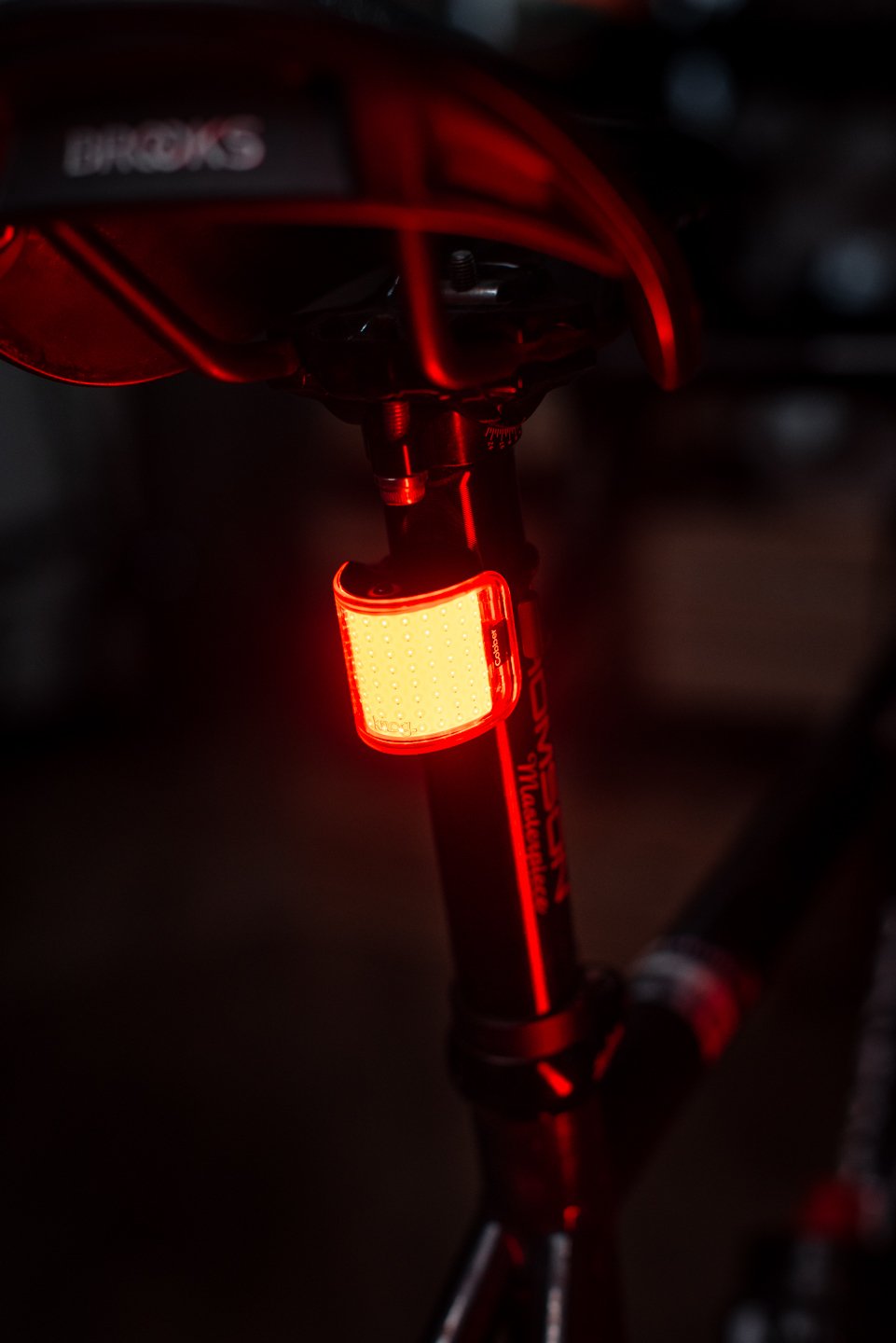 Фонарь задний Knog Cobber Mini Rear