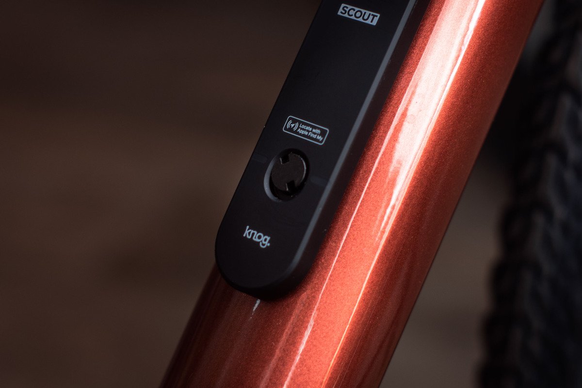 Сигнализация и трекер Knog Scout
