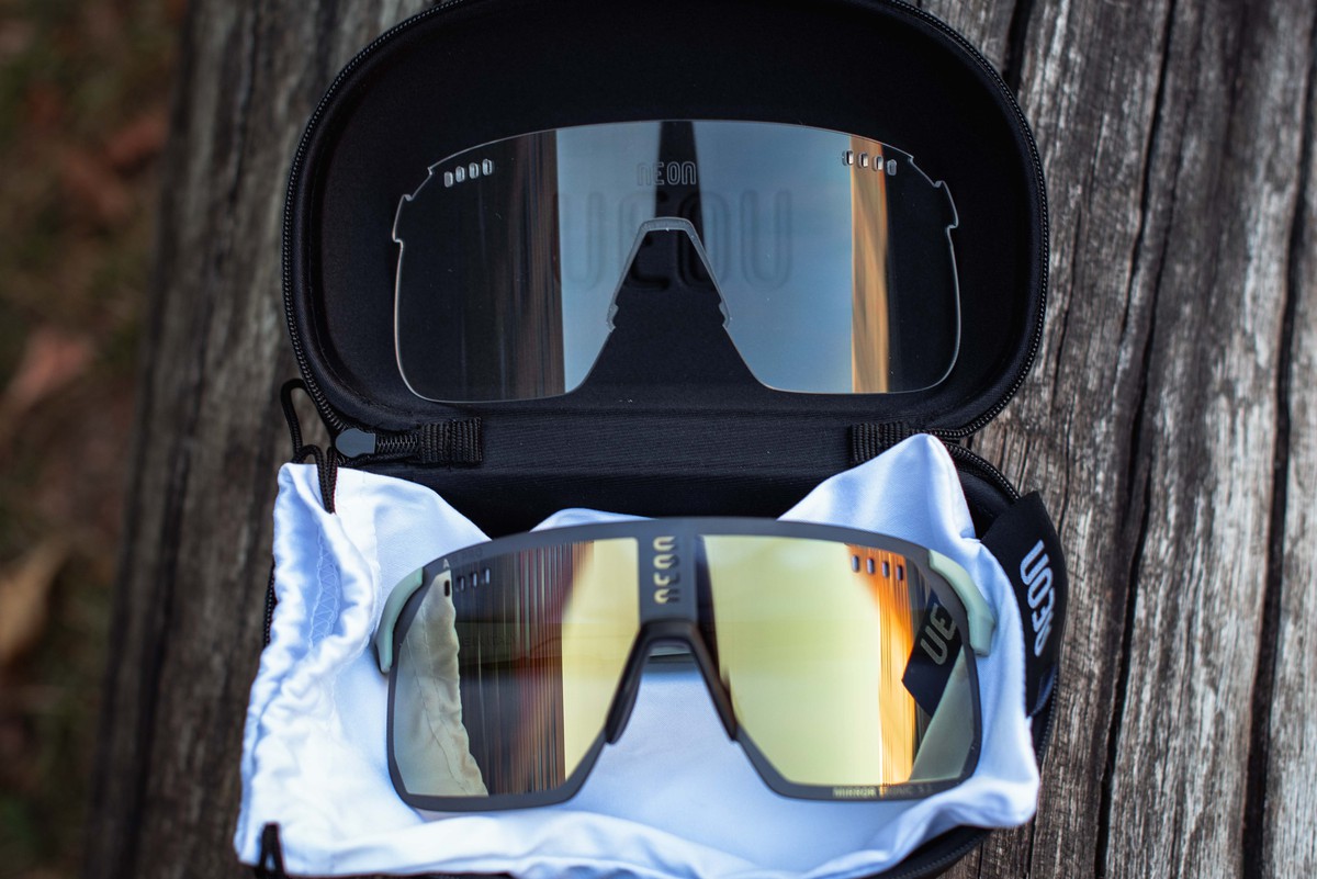 Очки Neon Air Pro cat.3 Salvia Black/Bronze Limited