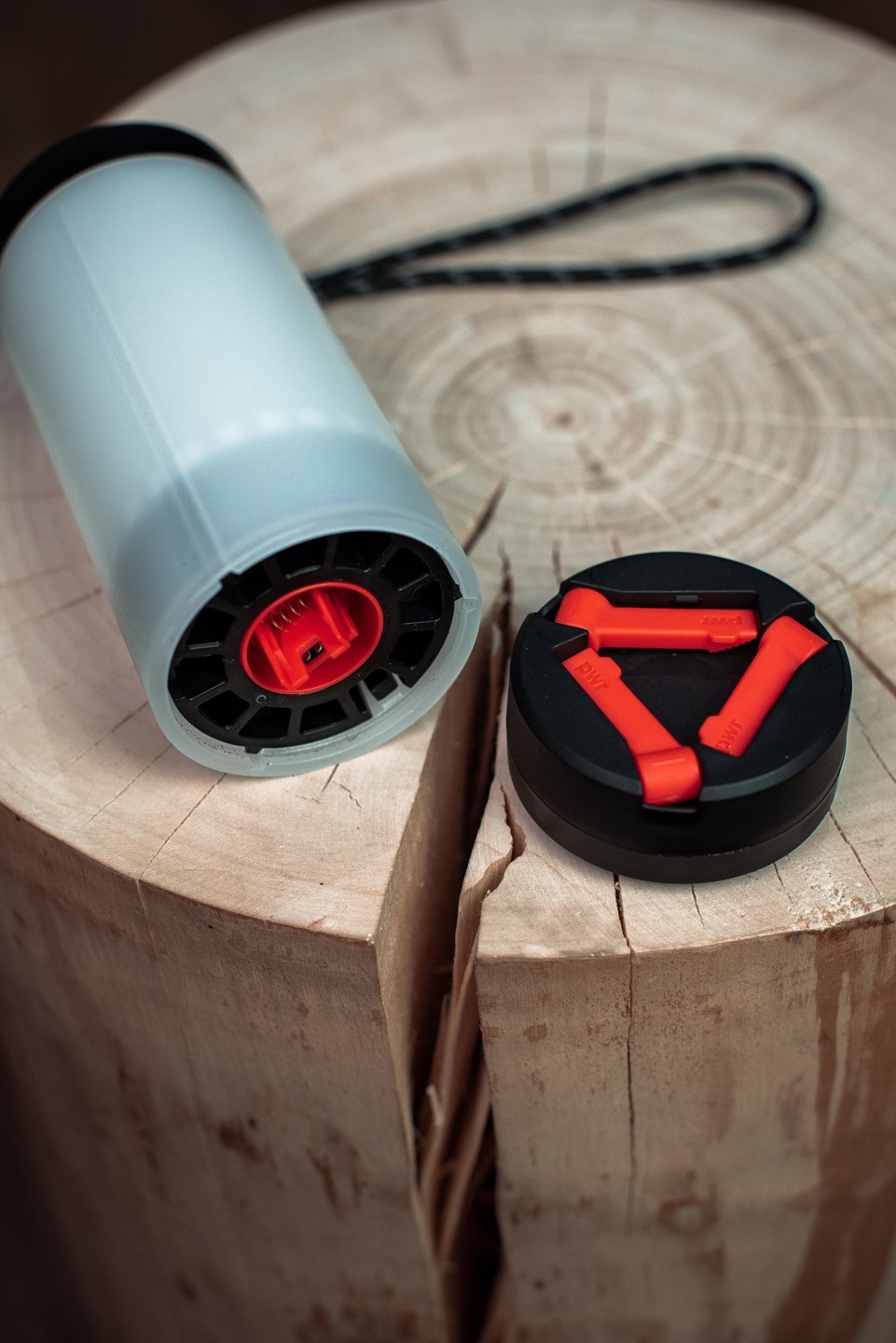 Лампа походная Knog PWR Lantern