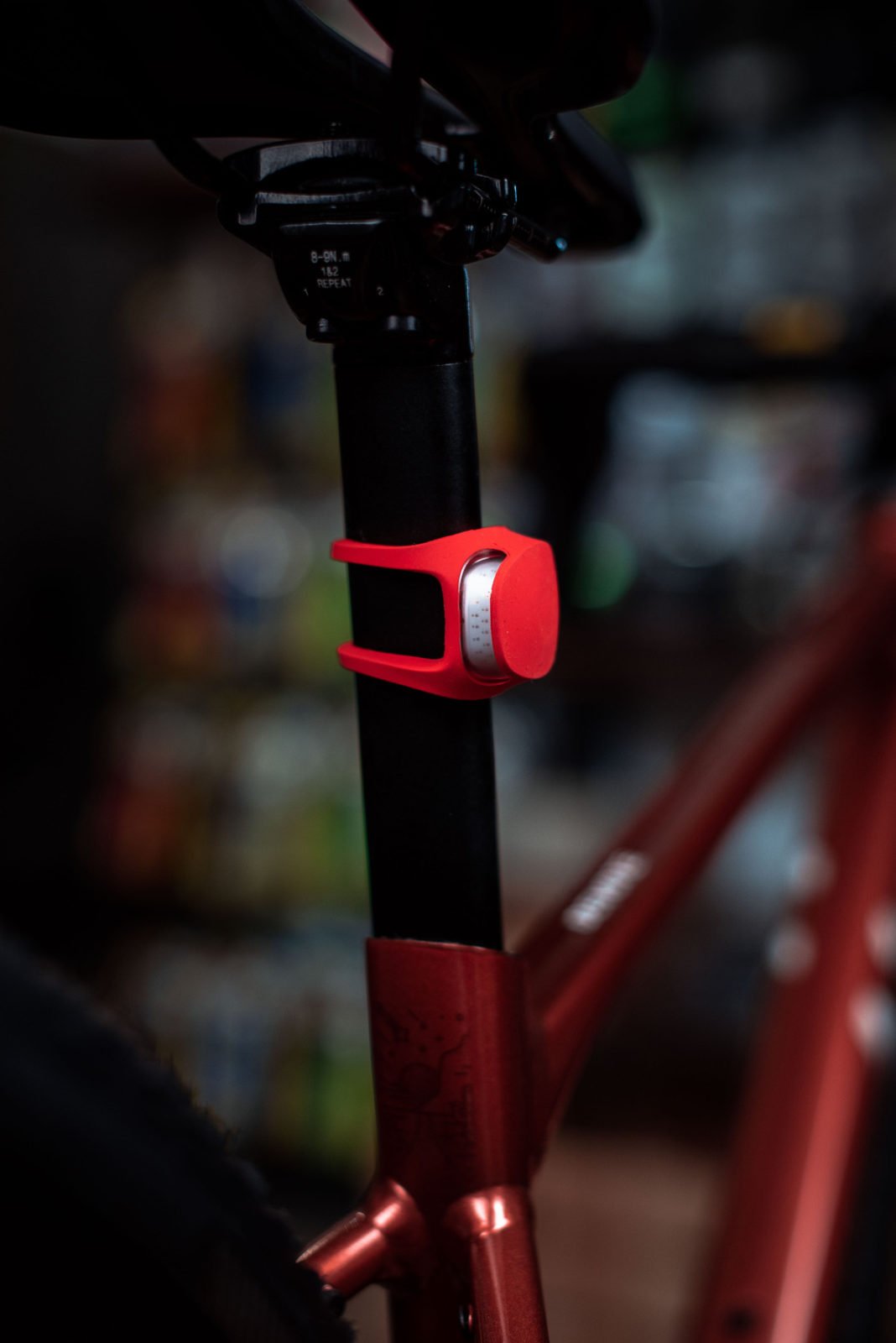 Фонарь задний Knog Frog V3 Rear Tequila Sunrise