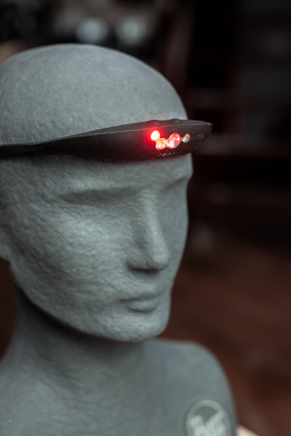 Фонарь налобный Knog Bandicoot 100 Headlamp Red