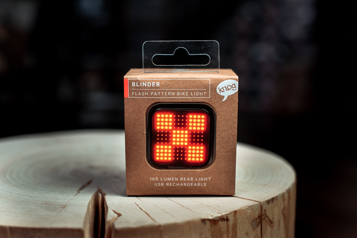 Фонарь задний Knog Blinder Grid Rear