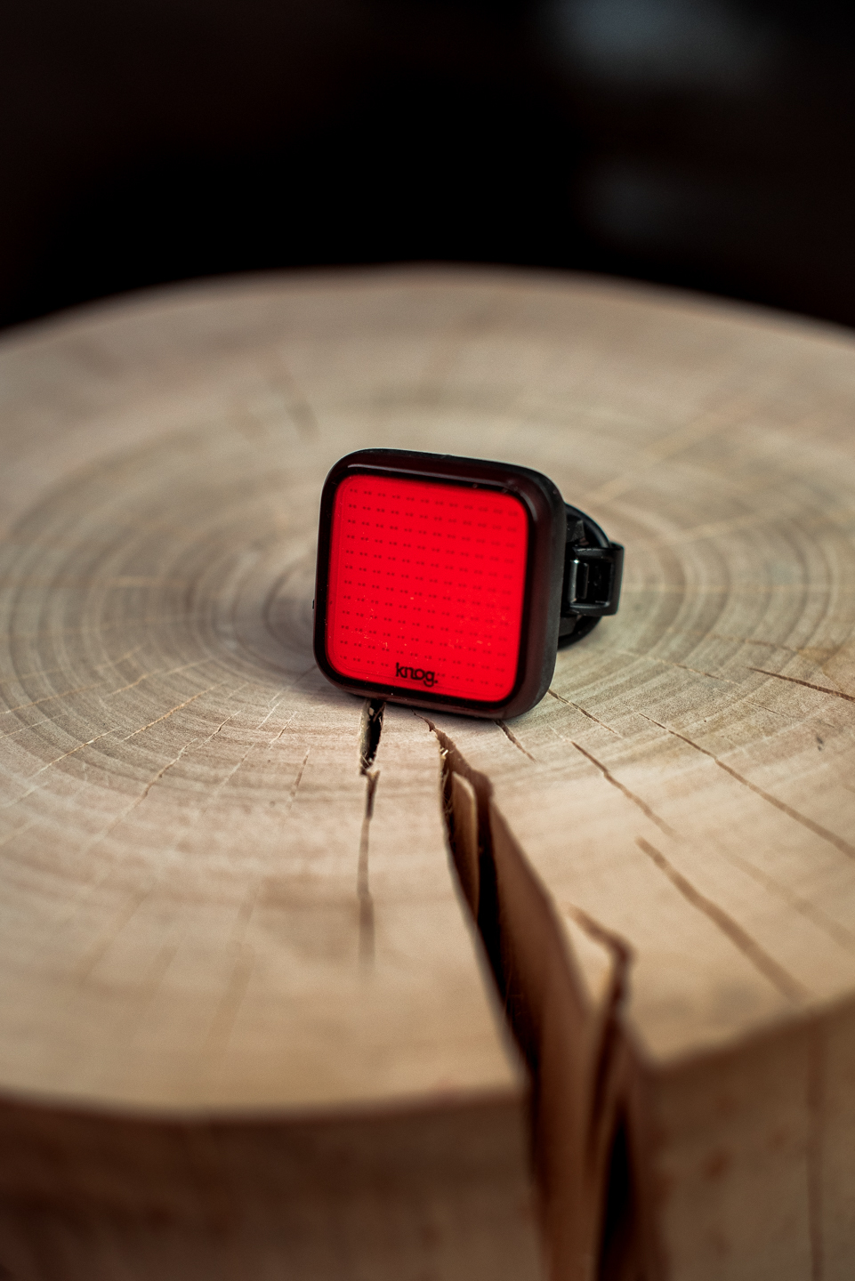 Фонарь задний Knog Blinder Grid Rear