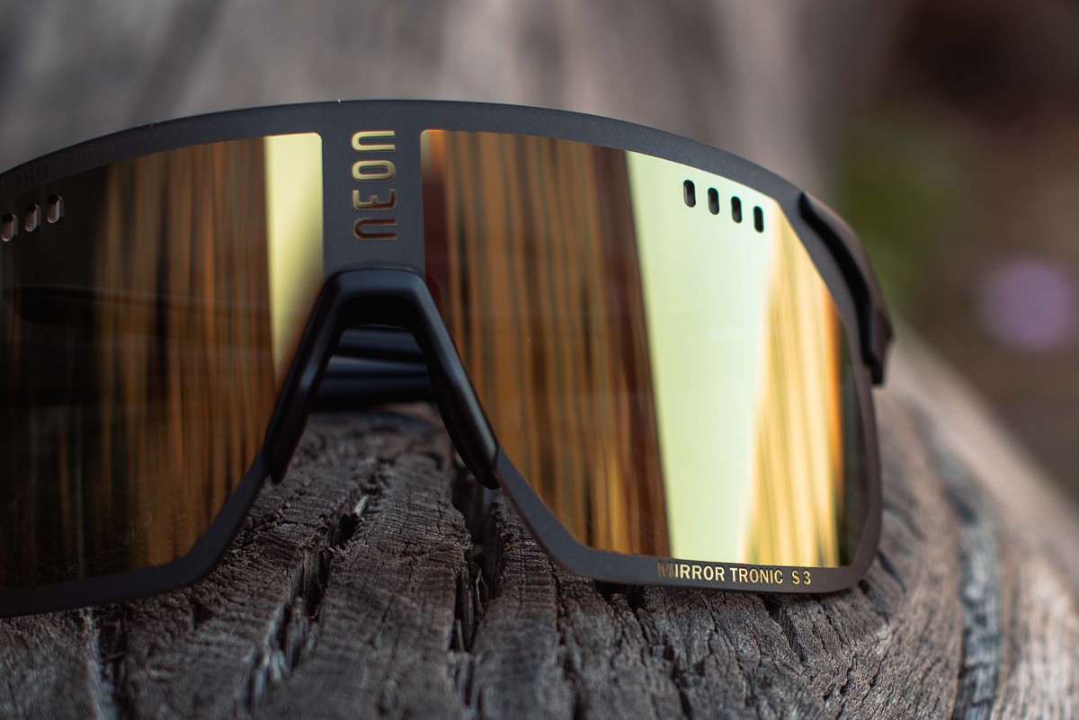 Очки Neon Air Pro cat.3 Black/Bronze