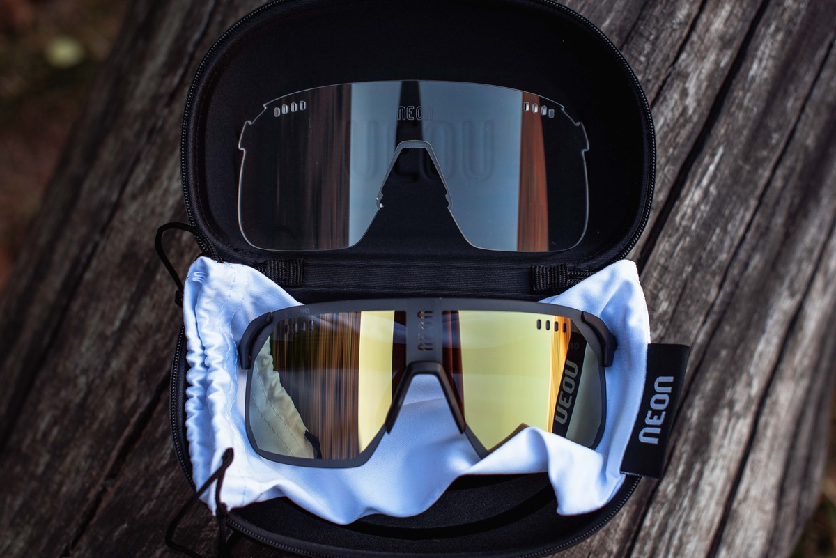 Очки Neon Air Pro cat.3 Black/Bronze