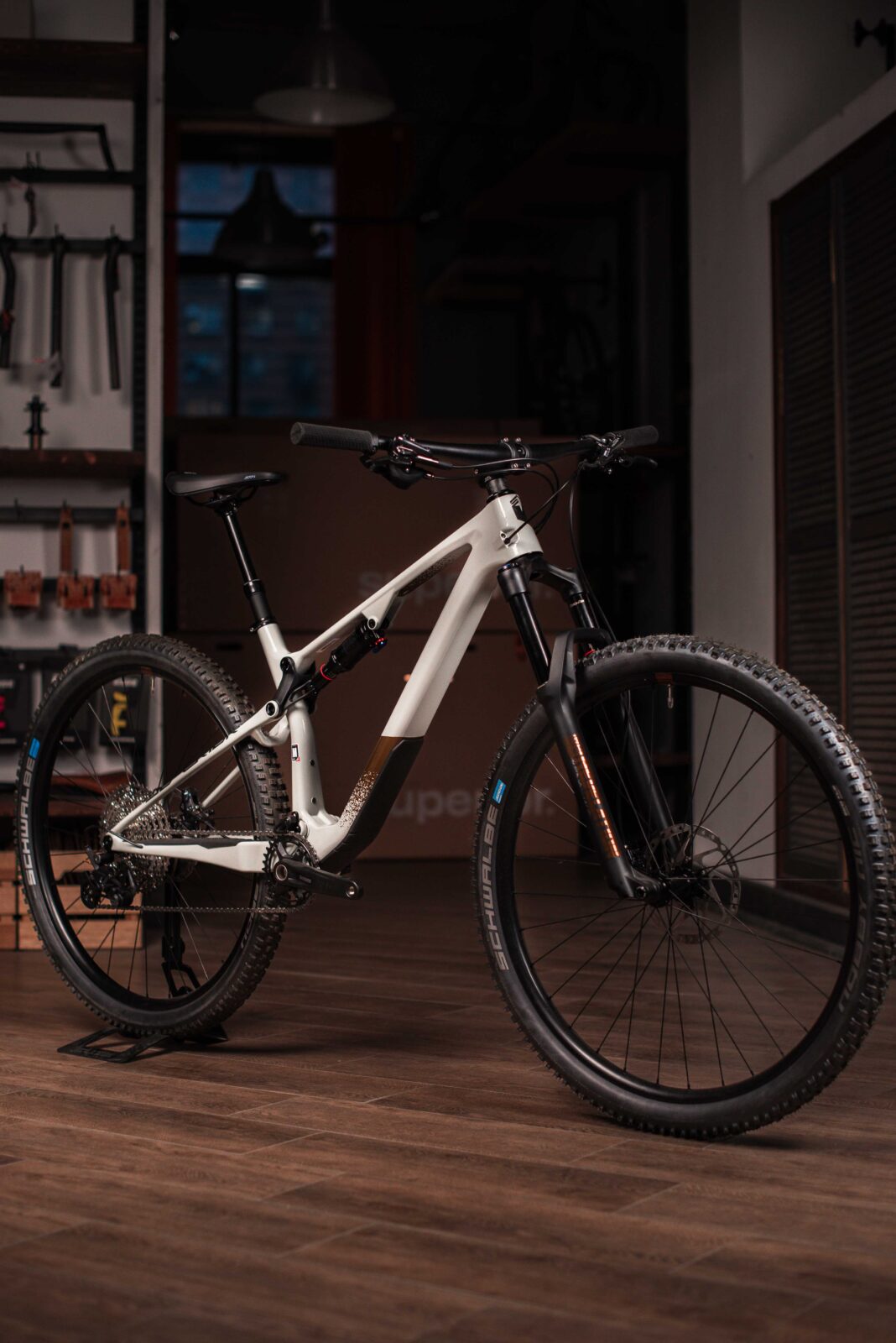 Велосипед Superior XF 929 TR Gloss Grey/Copper
