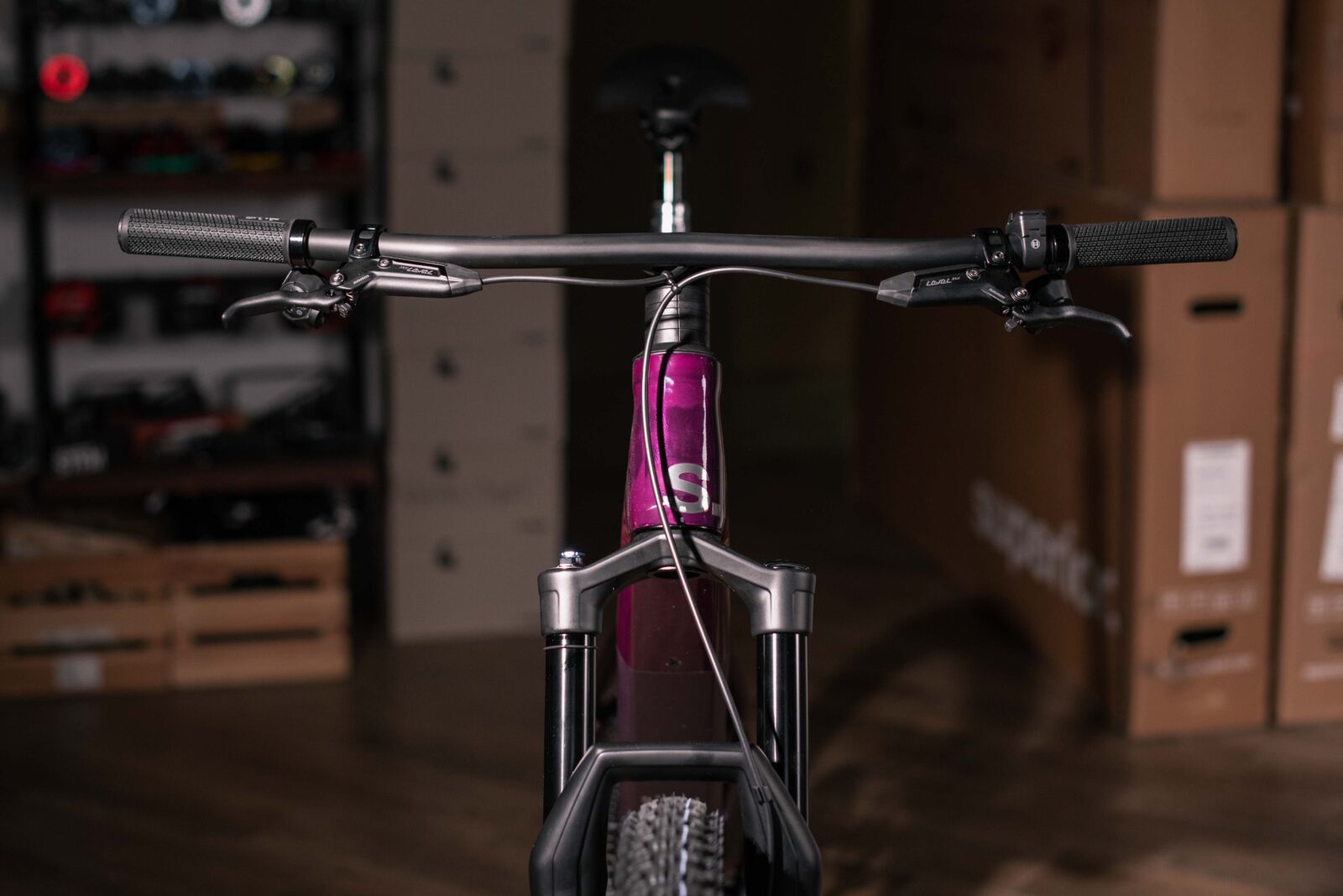 Велосипед Superior iXF 9.8 Matte Carbon Berry