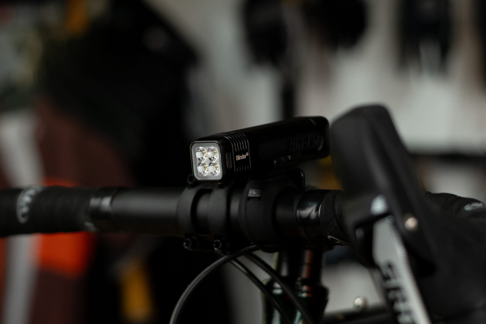Крепление и переходник Knog Blinder Flex Mount