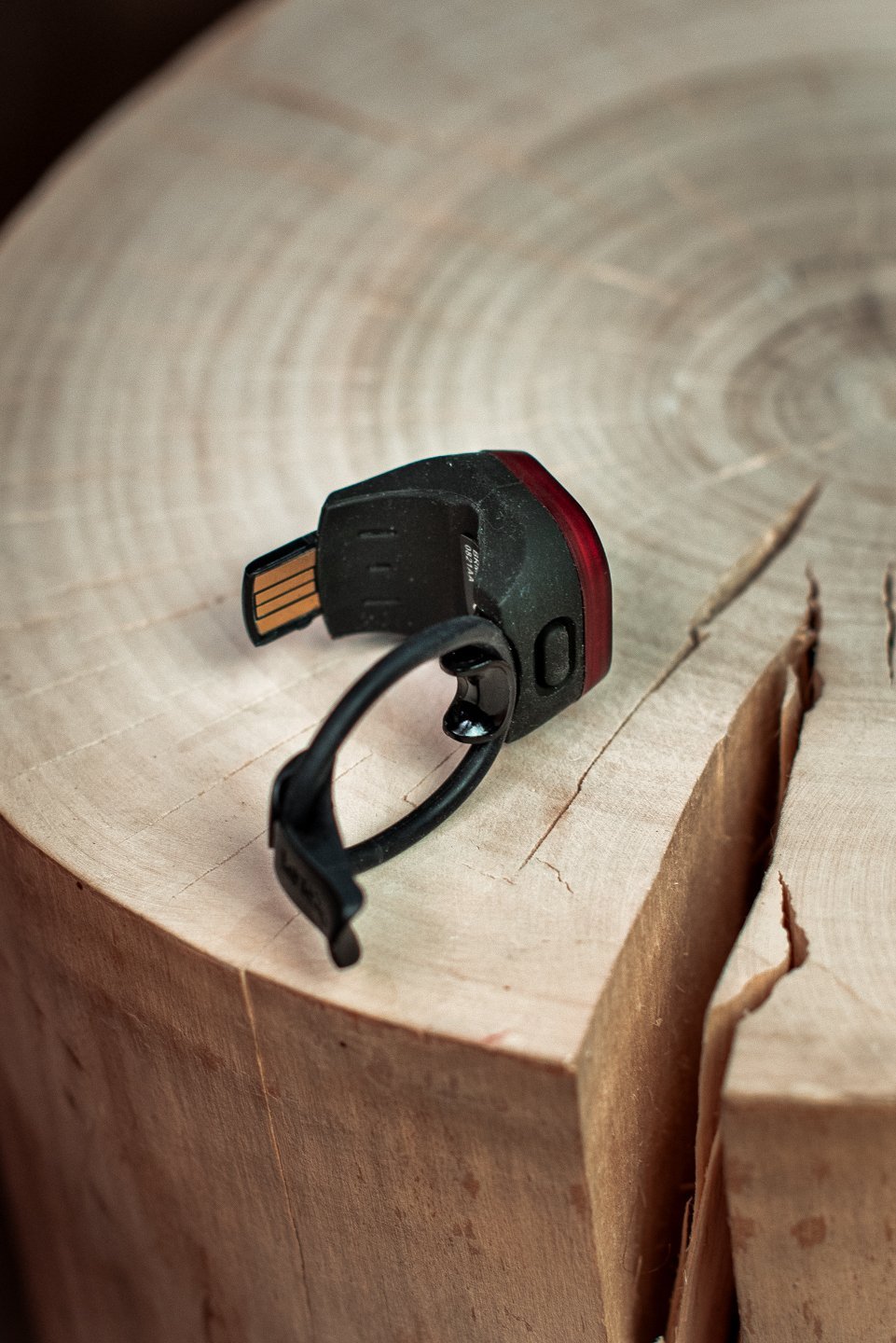 Фонарь задний Knog Blinder Mini Skull Rear