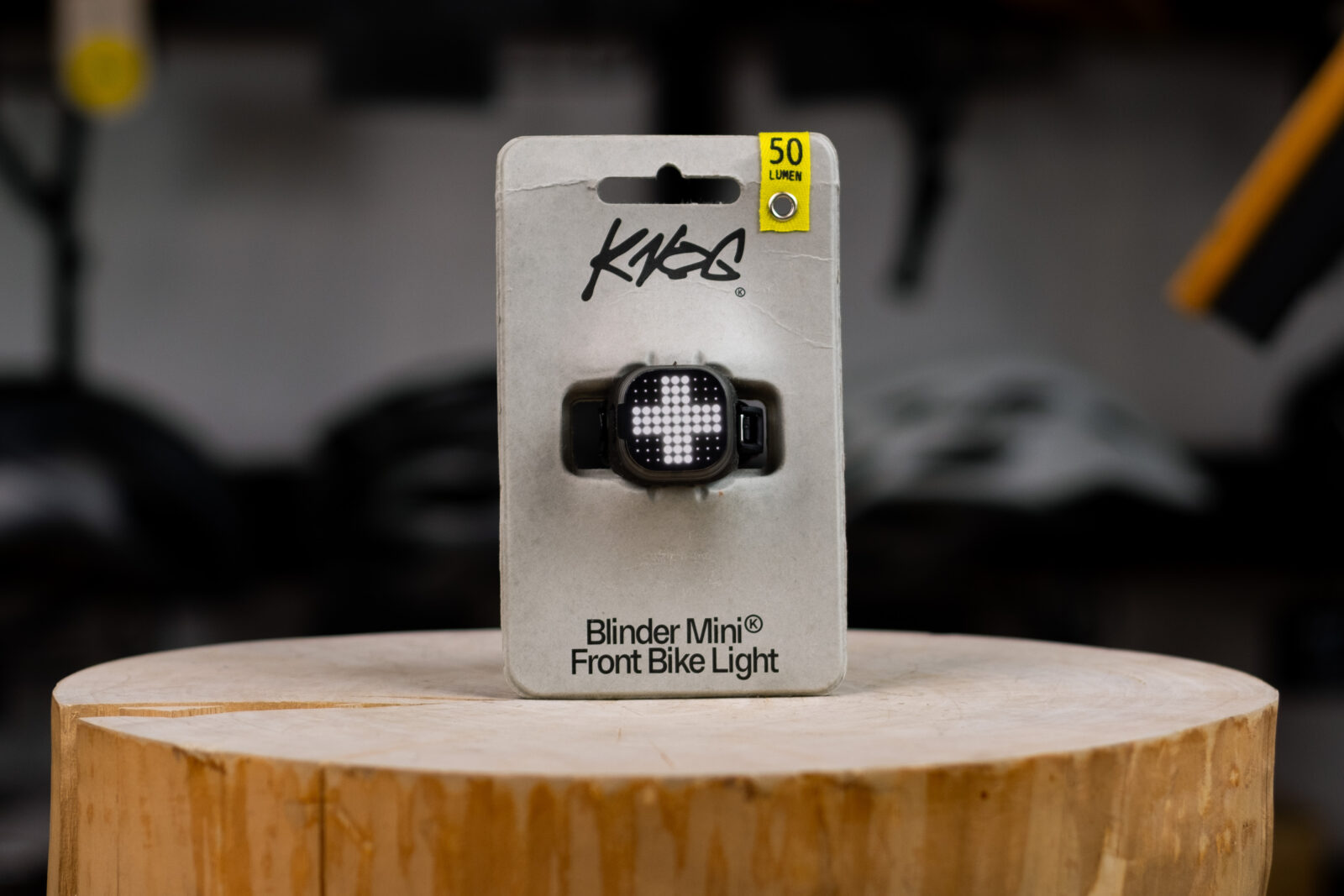 Фонарь передний Knog Blinder Mini Cross Front