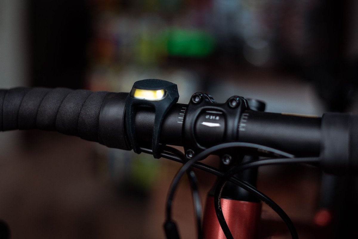 Фонарь передний Knog Frog V3 Front Spider Black