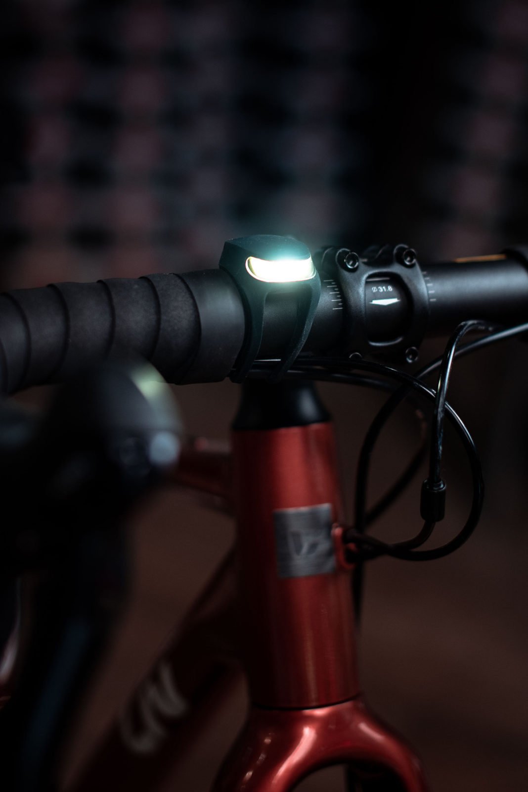 Фонарь передний Knog Frog V3 Front Spider Black